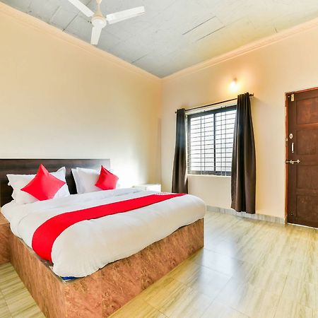 Oyo 15836 Pleasure River Front Resort Tuem Exterior foto