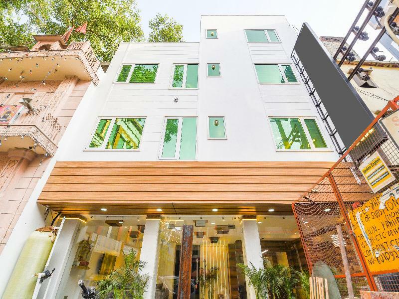 Oyo 15836 Pleasure River Front Resort Tuem Exterior foto