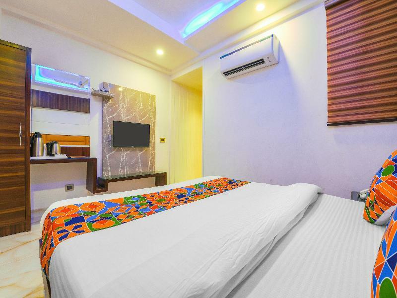Oyo 15836 Pleasure River Front Resort Tuem Exterior foto
